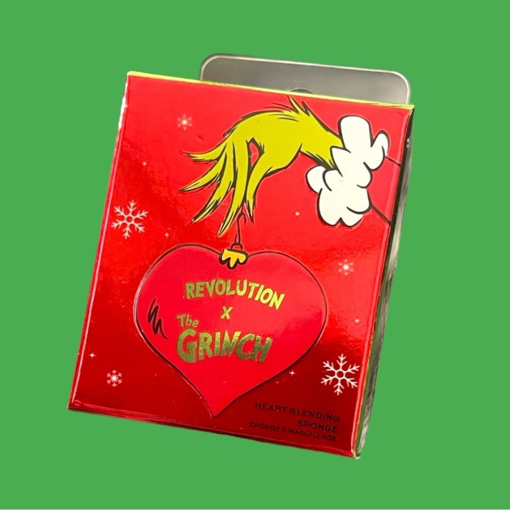 Grinch Makeup Sponge